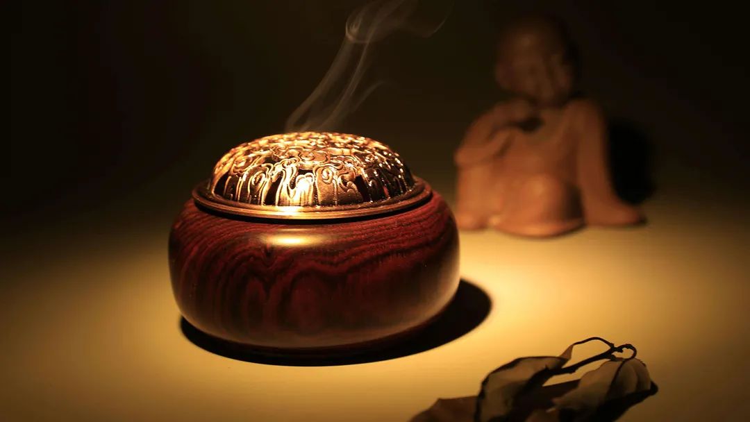 篮球场传球技巧视频教程_视频传球篮球教程技巧图解_篮球传球视频集锦
