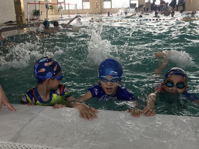 蓟州小学生游泳冠军是谁_游泳冠军赛成绩册_游泳冠军小学蓟州生是谁