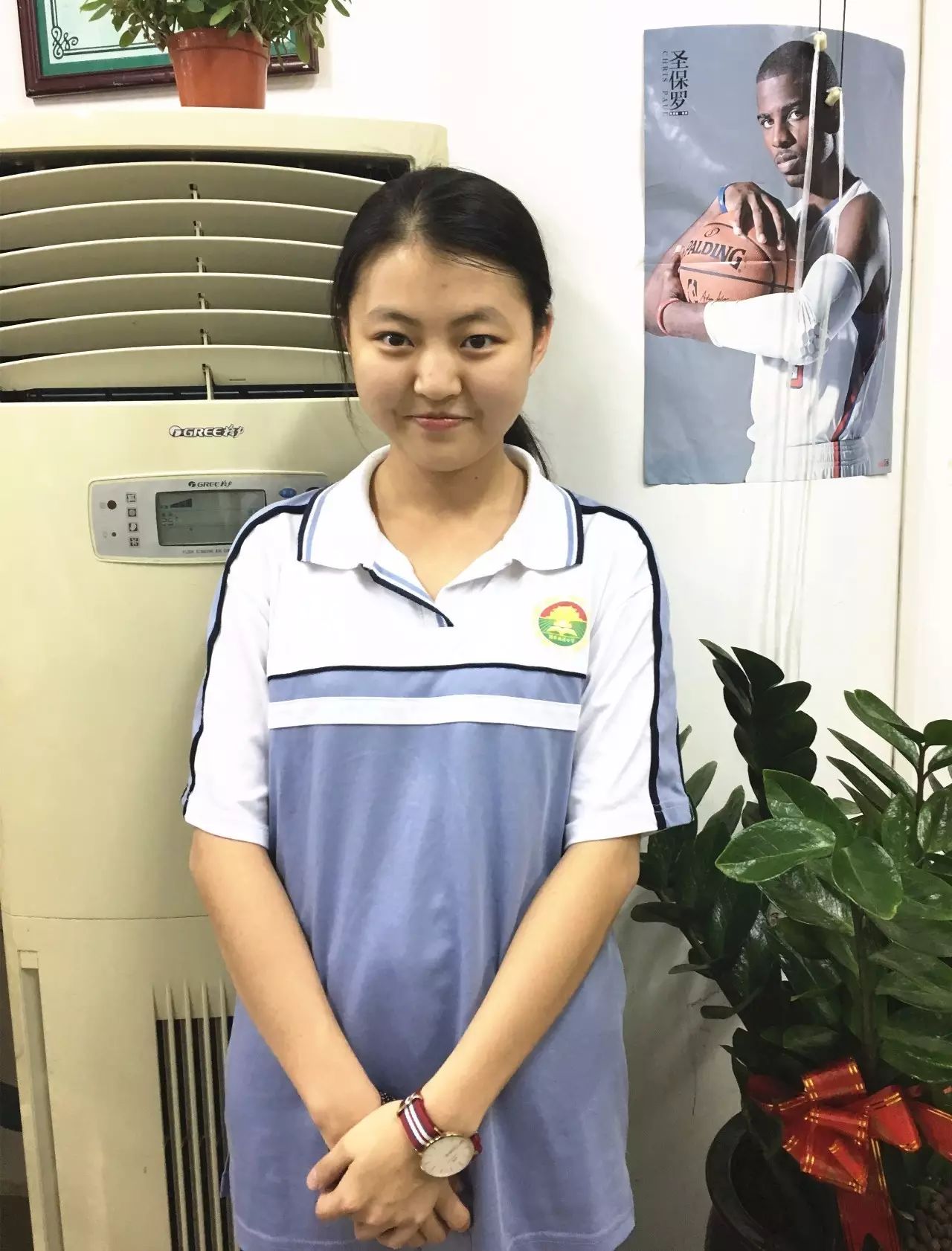 广东跳高名将_广东跳高冠军女生是谁_广东跳高运动员
