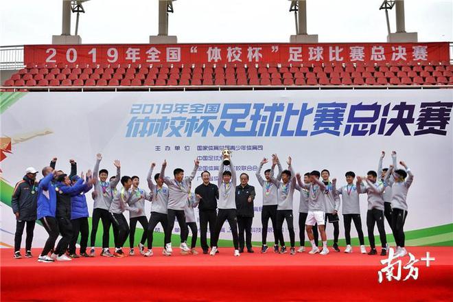 英德马拉松2019年_英国马拉松2021_2019年英国马拉松仅一人