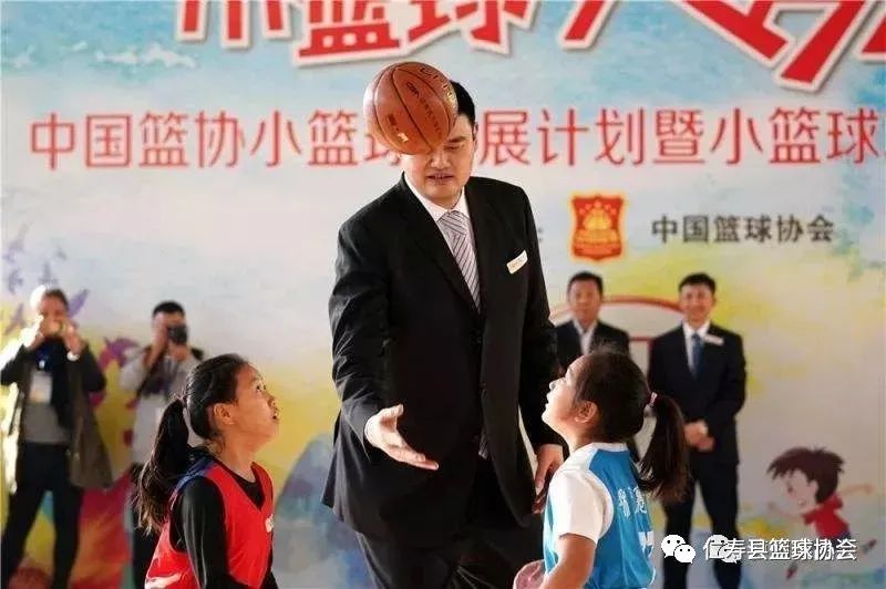 小学校园篮球联赛_中小学篮球联赛方案_四川小学篮球联赛比赛规则
