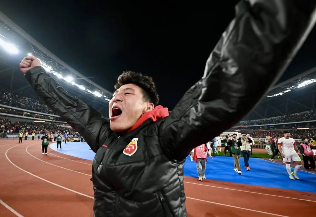 2024年中国足球超级联赛：悬念揭晓与职